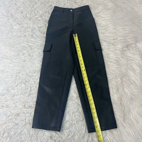 Aritzia WILFRED Faux Leather Modern Cargo Black Pants Womens Size 00 NWOT - Picture 5 of 12